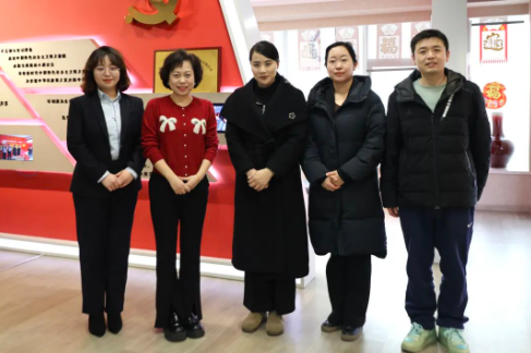 河?xùn)|區(qū)團(tuán)委領(lǐng)導(dǎo)走訪青志協(xié)副會長單位永誠世佳